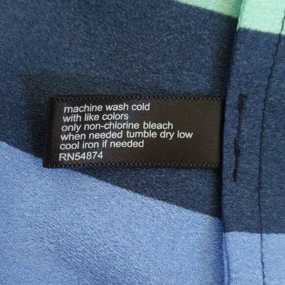 The Limited lightweight cap sleeve silky striped blouse, EUC, size L - Picture 5 of 7